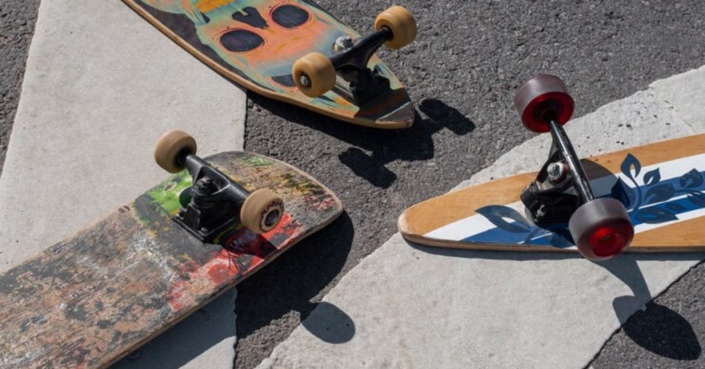 Apa Itu Skateboard? Yuk Intip Sejarah dan Manfaatnya!